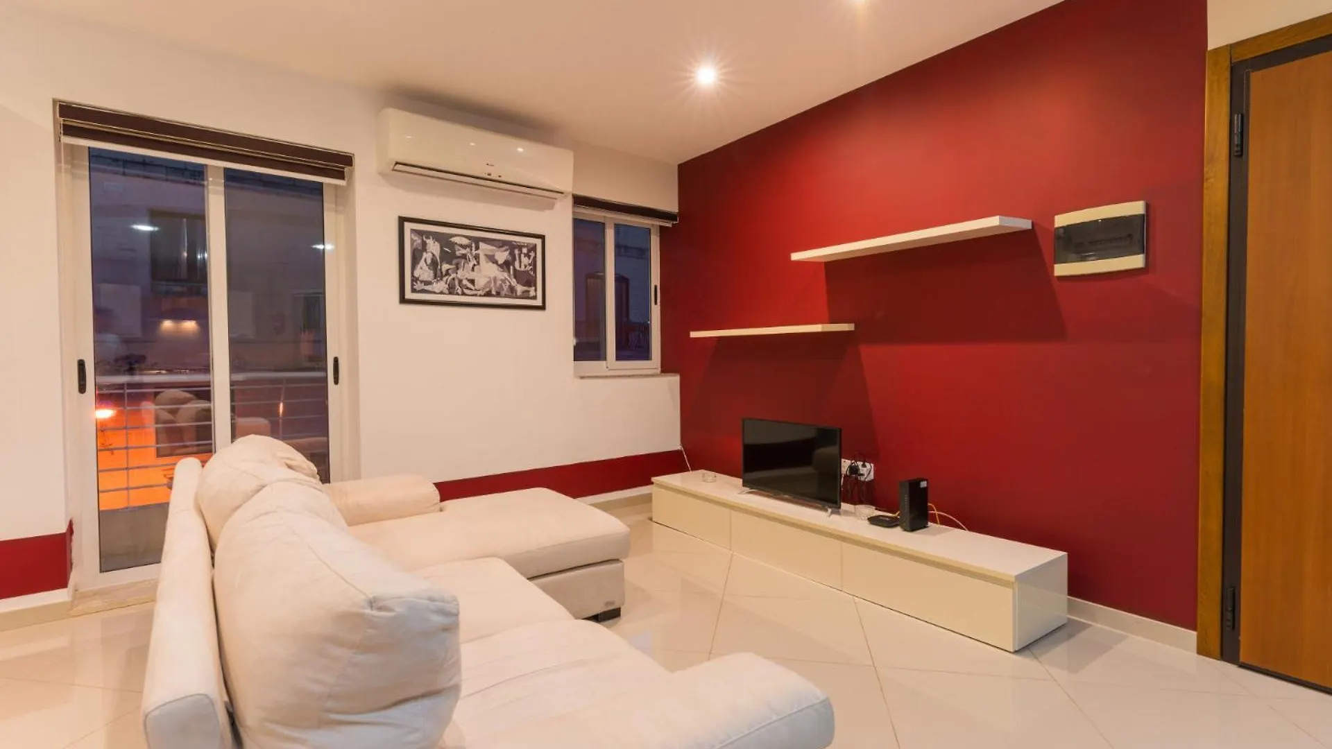 Sun Valley Comfort Apartment - Hosted By Sweetstay Mosta 0*,